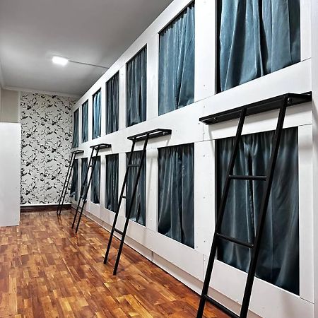 Nomadstan Capsule Hostel كاراكول المظهر الخارجي الصورة