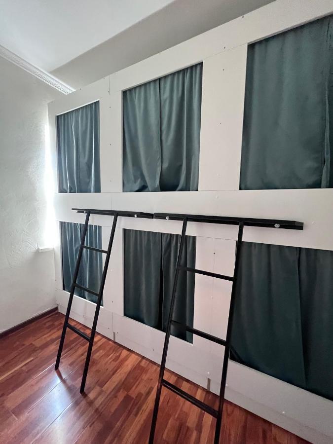 Nomadstan Capsule Hostel كاراكول المظهر الخارجي الصورة