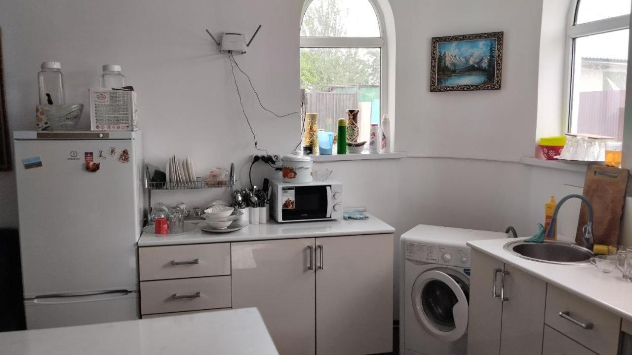 Nomadstan Capsule Hostel كاراكول المظهر الخارجي الصورة